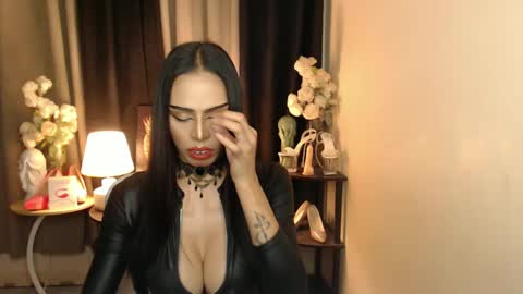 Snapshot of mikeyalawi03 chatting on 01-26-25, 10:02 Mistress MikeyAlawi online show from 01-26-25, 10:02