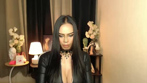 Snapshot of mikeyalawi03 chatting on 01-31-25, 11:46 Mistress MikeyAlawi online show from 01-31-25, 11:46