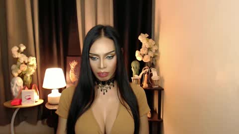 Snapshot of mikeyalawi03 chatting on 02-02-25, 02:24 Mistress MikeyAlawi online show from 02-02-25, 02:24