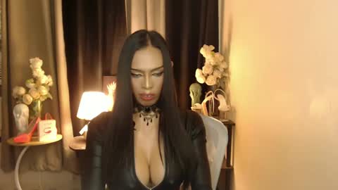 Snapshot of mikeyalawi03 chatting on 02-24-25, 08:47 Mistress MikeyAlawi online show from 02-24-25, 08:47
