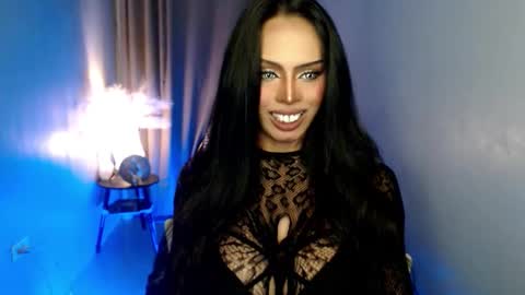 Snapshot of mikeyalawi03 chatting on 02-11-26, 02:44 Mistress MikeyAlawi online show from 02-11-26, 02:44