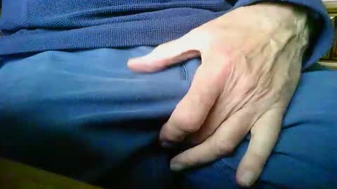 Snapshot of mikeybed chatting on 02-11-26, 09:36 mikeybed online show from 02-11-26, 09:36