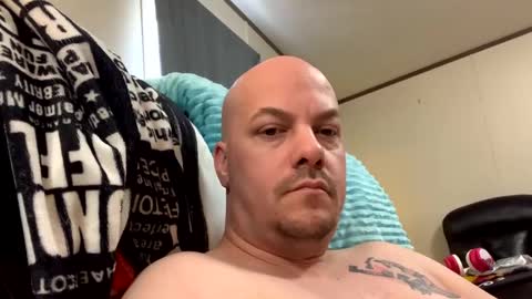 mikeylikesit2222 online show from 12-31-24, 09:28