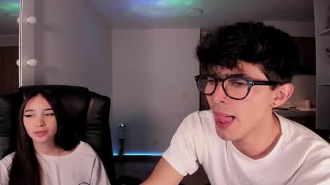 VIOLETAMIKE online show from 11-12-25, 01:39