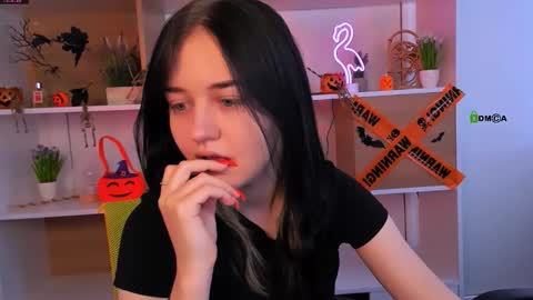 miki_ti online show from 10-30-25, 09:22