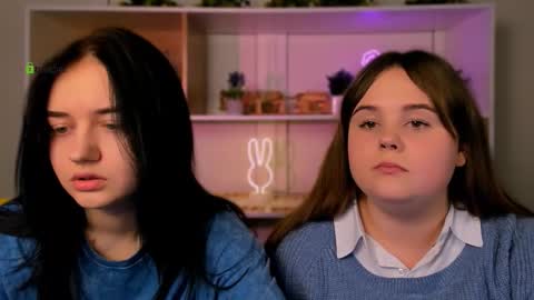 Snapshot of miki_ti chatting on 12-21-25, 07:32 miki_ti online show from 12-21-25, 07:32