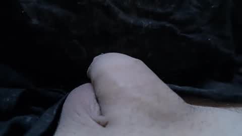 Snapshot of mikke332 chatting on 05-20-26, 06:36 mikke332 online show from 05-20-26, 06:36