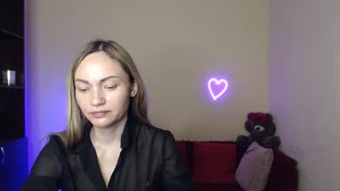 Snapshot of mikkey_mouse8 chatting on 05-23-26, 11:25 Adalina online show from 05-23-26, 11:25