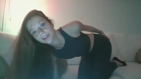 Snapshot of mikky50 chatting on 01-20-25, 08:50 Maaike online show from 01-20-25, 08:50