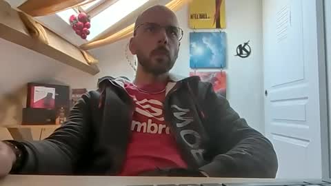 mikmik91 online show from 12-20-24, 11:43