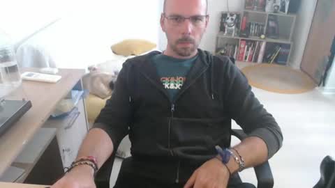 mikmik91 online show from 09-15-25, 10:15