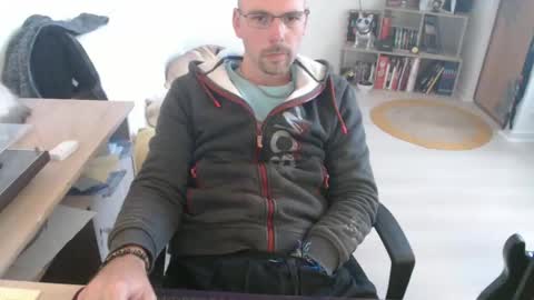 mikmik91 online show from 10-01-25, 09:48