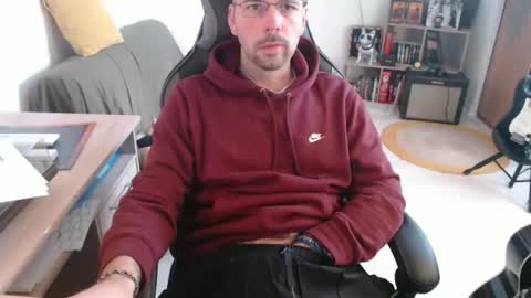 Snapshot of mikmik91 chatting on 02-20-26, 10:27 mikmik91 online show from 02-20-26, 10:27