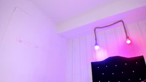   miku katsuragi  online show from 10-24-25, 02:30