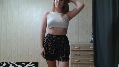 Snapshot of miku_sanders2 chatting on 02-02-25, 05:59 miku_sanders2 online show from 02-02-25, 05:59
