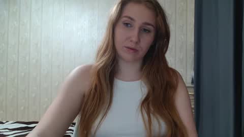 Snapshot of miku_sanders2 chatting on 02-11-25, 09:35 miku_sanders2 online show from 02-11-25, 09:35