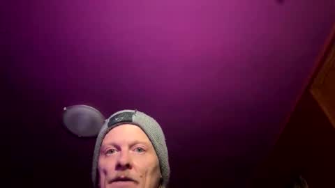 mil8207 online show from 11-16-25, 04:29