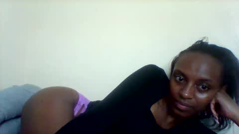 Snapshot of mil_milon chatting on 05-27-26, 12:07 Milo online show from 05-27-26, 12:07