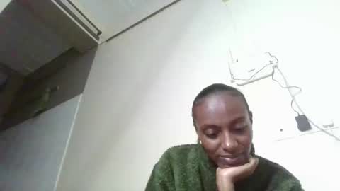 Snapshot of mil_milon chatting on 06-03-26, 06:13 Milo online show from 06-03-26, 06:13