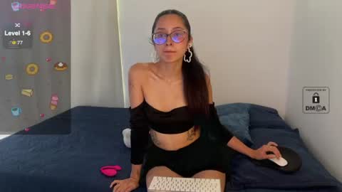 Mila and albert online show from 07-04-26, 10:05