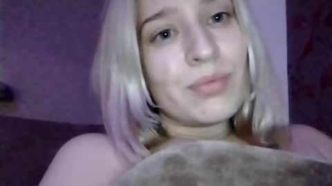 Snapshot of mila_420 chatting on 11-28-25, 09:06 Mila 420 online show from 11-28-25, 09:06