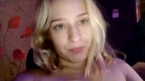 Snapshot of mila_420 chatting on 12-17-25, 07:53 Mila 420 online show from 12-17-25, 07:53