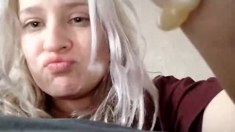 Mila 420 online show from 04-20-26, 11:35