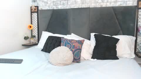 mila_adamss online show from 11-08-25, 10:48