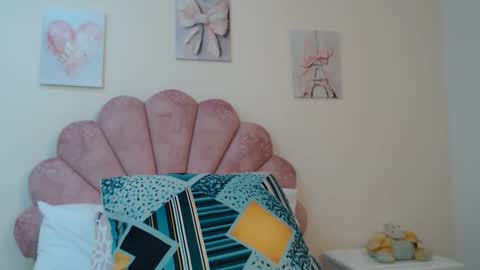 mila_adamss online show from 05-10-26, 10:31