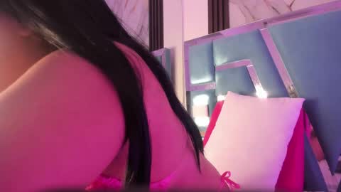 Snapshot of mila_clum chatting on 02-24-25, 07:41 Camila online show from 02-24-25, 07:41