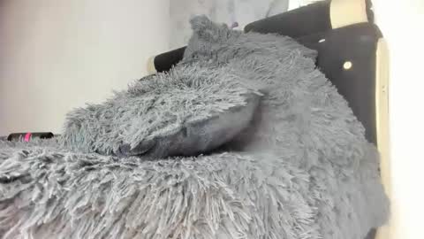 Mila Dash online show from 02-07-25, 05:20