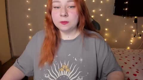 Mila shy sensual person  online show from 02-25-25, 11:30