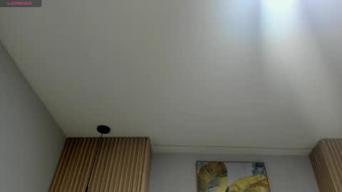 mila_hank online show from 04-17-26, 12:19