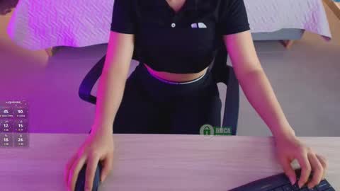 Milena  online show from 12-02-25, 11:04