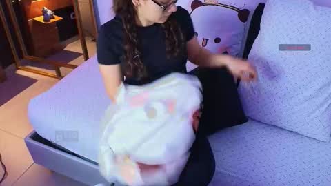 Milena  online show from 03-24-26, 11:15