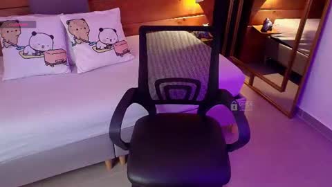 Milena  online show from 07-16-26, 11:16