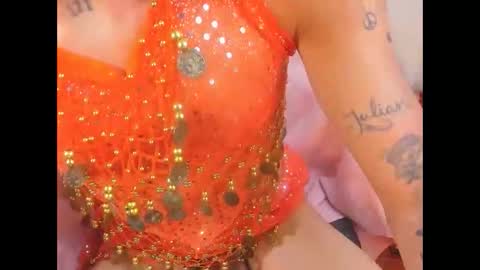 Snapshot of mila_leon chatting on 12-14-25, 03:39 Mila online show from 12-14-25, 03:39