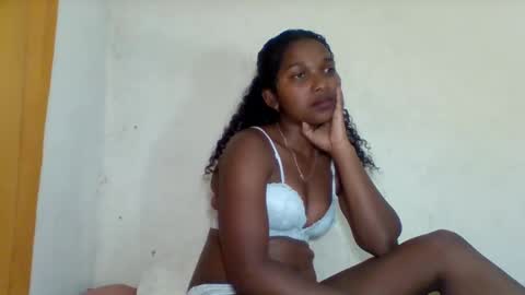mila_lunah online show from 03-26-26, 06:57