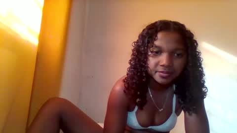 mila_lunah online show from 04-06-26, 04:46