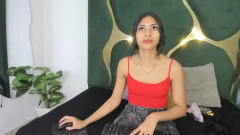 mila_petiteasm online show from 06-29-26, 12:38