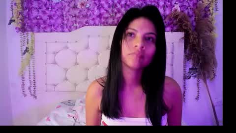 laura online show from 02-02-26, 04:00