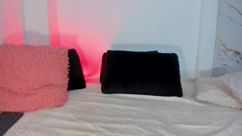 Snapshot of mila_rose1 chatting on 06-05-26, 06:52 martina online show from 06-05-26, 06:52