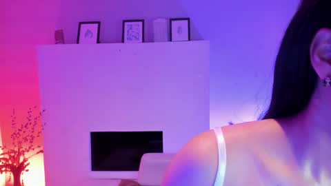 Mila online show from 01-13-25, 11:41