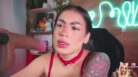 Snapshot of mila_snoow chatting on 04-22-26, 04:19 M I L A online show from 04-22-26, 04:19