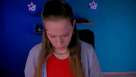 Snapshot of mila_sun__ chatting on 03-05-26, 08:32 mila_sun__ online show from 03-05-26, 08:32