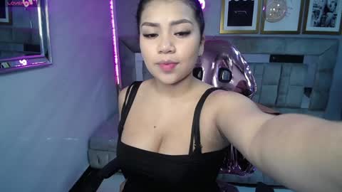Mila  online show from 01-19-25, 01:01