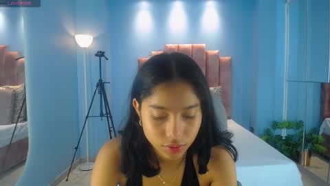 Snapshot of milaa_star chatting on 02-18-26, 03:24 milaa_star online show from 02-18-26, 03:24