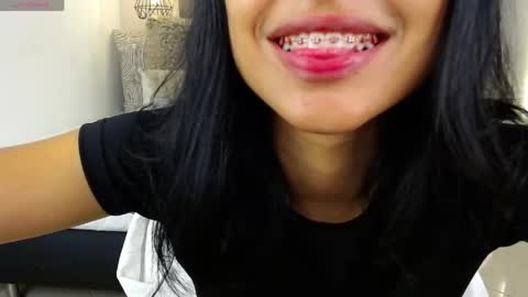 Snapshot of milaa_star chatting on 04-28-26, 03:55 milaa_star online show from 04-28-26, 03:55