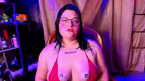 Milaanddalia online show from 11-24-25, 08:58