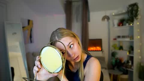 Snapshot of milabunny1 chatting on 02-10-26, 09:24 MilaBunny1 online show from 02-10-26, 09:24